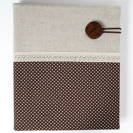 Rodinné album - puntíky