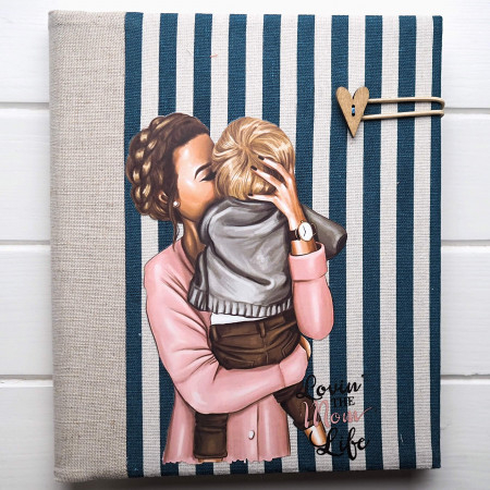 Rodinné fotoalbum Máma a...