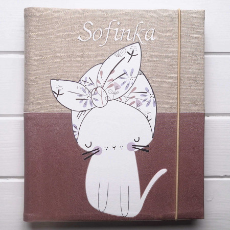 Dívčí fotoalbum se jménem - kočka